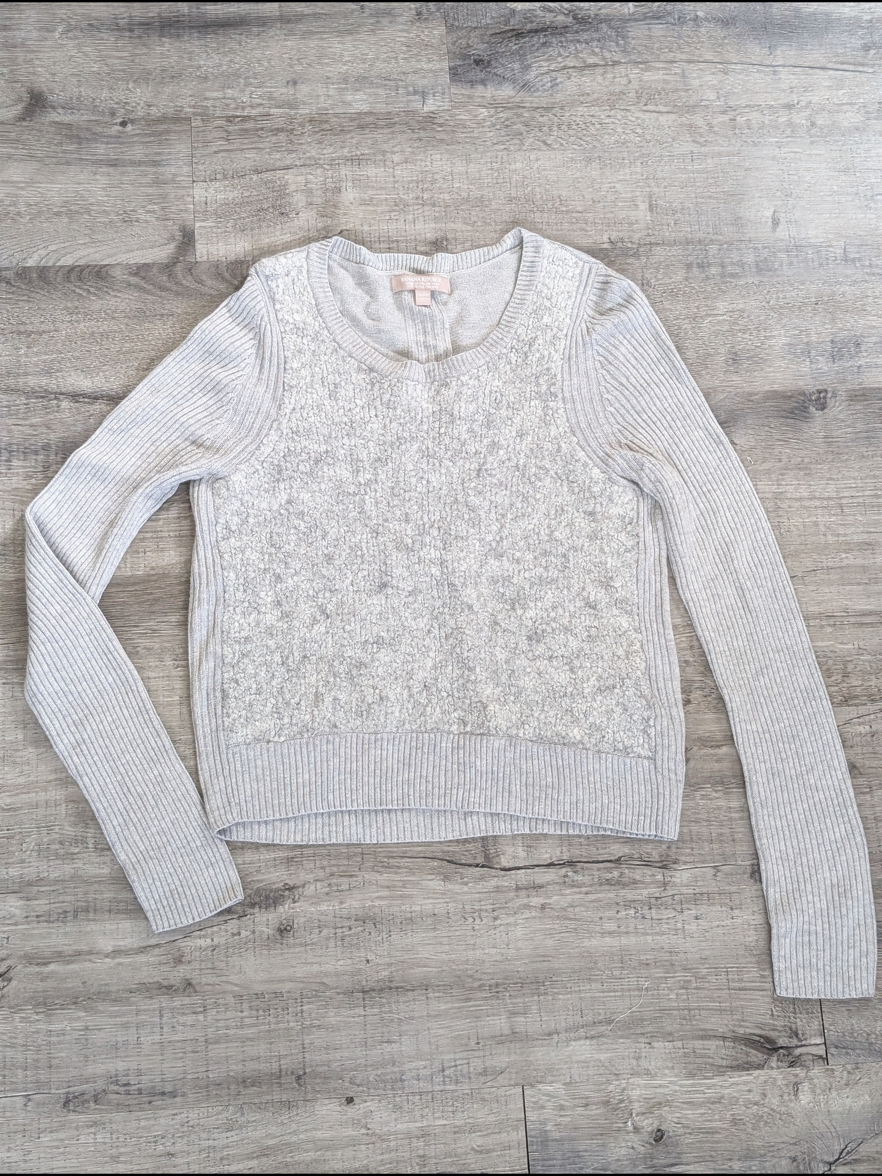 Light Gray Women’s Textured Knit Sweater